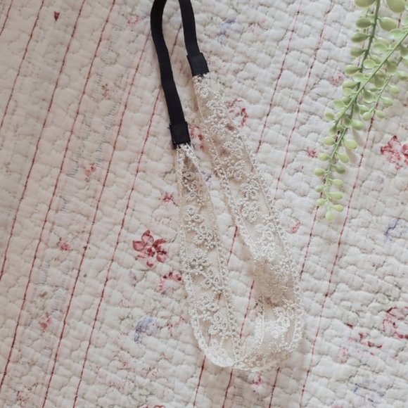 Vintage style Boho Lace Embroidered Lettuce Trim Stretchy Headband Piece - Picture 3 of 5
